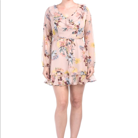 BAND OF GYPSIES NWT BLUSH FLORAL MINI DRESS - Picture 2 of 12